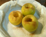 Foto del paso 2 de la receta: Manzanas asadas con miel y canela
