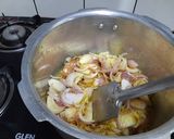 A picture of step 2 of Laal maas rajasthani recipe.