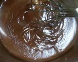 A picture of step 3 of Oreo tart with chocolate custard pudding.