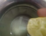 A picture of step 2 of Lemonade (nibuu pani).
