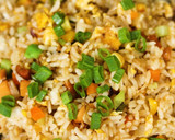Foto langkah ke 5 dari resep Nasi Goreng Hong Kong.
