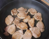 Foto del paso 2 de la receta: Solomillo de cerdo con salsa de Queso
