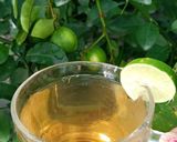 A picture of step 5 of Gondhoraj Lemon ginger honey Tea.