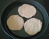 மினி பிட்சா(mini pizza recipe in tamil) ரெசிபி ஸ்டேப் 4 புகைப்படம்