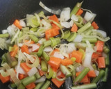 Foto del paso 2 de la receta: Sopa de verduras con patatas