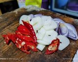 Foto langkah ke 2 dari resep Tumis Ikan Asin Anak Sarden.