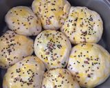A picture of step 13 of Bread Rolls with Stuffed Potatoes.