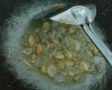 Foto langkah ke 3 dari resep Tumis brokoli sederhana.
