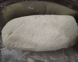 A picture of step 2 of Dal pitha.