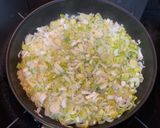 Foto del paso 1 de la receta: Arroz integral con jamón ibérico y foie