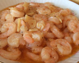 Foto del paso 4 de la receta: Ensalada con camarones al Ajillo (Gambas al Ajillo)