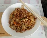 Foto langkah ke 5 dari resep Bakmie Goreng Sayuran.