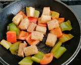 Foto del paso 8 de la receta: Tofu agridulce con pimientos
