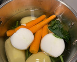 Foto del paso 2 de la receta: Caldo de verduras. Olla exprés