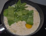 Foto langkah ke 5 dari resep Mie instan santan kornet pakcoy telur sederhana enak.