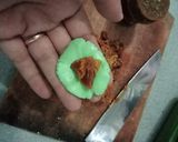 Foto langkah ke 4 dari resep 240. Klepon isi gula merah.