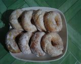 Foto langkah ke 8 dari resep DONAT KENTANG ukuran sdm.