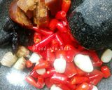 Foto langkah ke 1 dari resep Sambal Asem Manis.