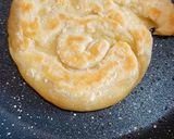 Foto langkah ke 6 dari resep Roti canai / roti maryam.