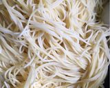 Foto del paso 2 de la receta: Pasta de betabel y queso de cabra / Beet pasta & goat cheese 🍝🐐