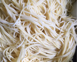 Foto del paso 2 de la receta: Pasta de betabel y queso de cabra / Beet pasta & goat cheese 🍝🐐