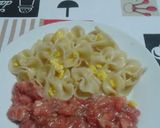 Foto del paso 3 de la receta: Corbatitas al huevo con atún y tomate