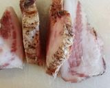 A picture of step 1 of Cavatelli con guanciale e funghi.