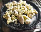 Foto del paso 1 de la receta: Tortilla de coliflor al horno