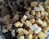 Foto langkah ke 1 dari resep 8. SEMUR Ati Ampela Tahu.