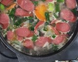 Foto langkah ke 6 dari resep 67. Sop makaroni sosis (SoMaSi).