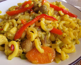 Foto del paso 3 de la receta: Fideuá con verduras y lomo de cerdo
