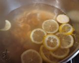 A picture of step 4 of “Omicron Drinks” Honey Lemon with Figs “Omicron 飲品” 無花果檸檬蜂蜜水.