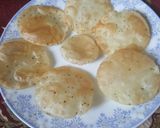 A picture of step 4 of CHAUSELA chawal ke atte ki puri.