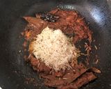 A picture of step 4 of Chaal Chingri Potol (Parwal / Pointed Gourd Cooked With Prawns & Rice - Bengali style).