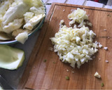 Foto del paso 2 de la receta: Zapallitos italianos rellenos con queso 🧀