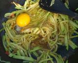 Foto langkah ke 2 dari resep Cah Labu Siam Telur Orak Arik.