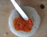 Foto langkah ke 2 dari resep Fried Sandoitchi (Roti lapis goreng).