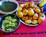 A picture of step 4 of Pani Puri.