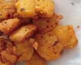 A picture of step 5 of Gram flour bhajia.