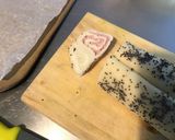 Une image de l'étape 9 de « Chaperos » petits feuilletés au jambon blanc, basilic, gorgonzola et pavot bleu.