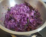 A picture of step 6 of Purple Cabbage Porial.