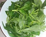 Foto langkah ke 1 dari resep Tumis kangkung terasi.