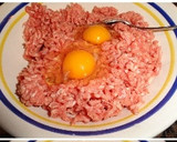 Foto del paso 1 de la receta: Albóndigas con langostinos sin gluten