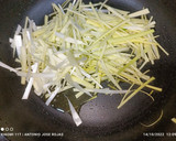 Foto del paso 2 de la receta: Tortilla de calabacín 🥚🥚🍀🍀