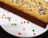 A picture of step 4 of Vanilla tutti frutti loaf.