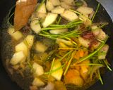 A picture of step 5 of Raw Papaya and Coriander Root Soup.