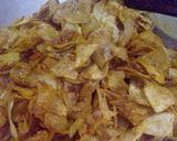 Foto langkah ke 3 dari resep Keripik Kentang Pedas Manis.