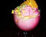 A picture of step 4 of Simple cream parfait.