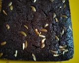 A picture of step 3 of Oreo biscuit cake.