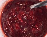 Foto langkah ke 3 dari resep Selai Strawberry.
